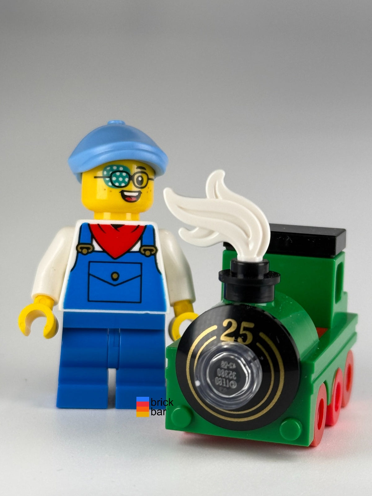 LEGO Train Kid col433, Series 25 — figure and train costume shown separately